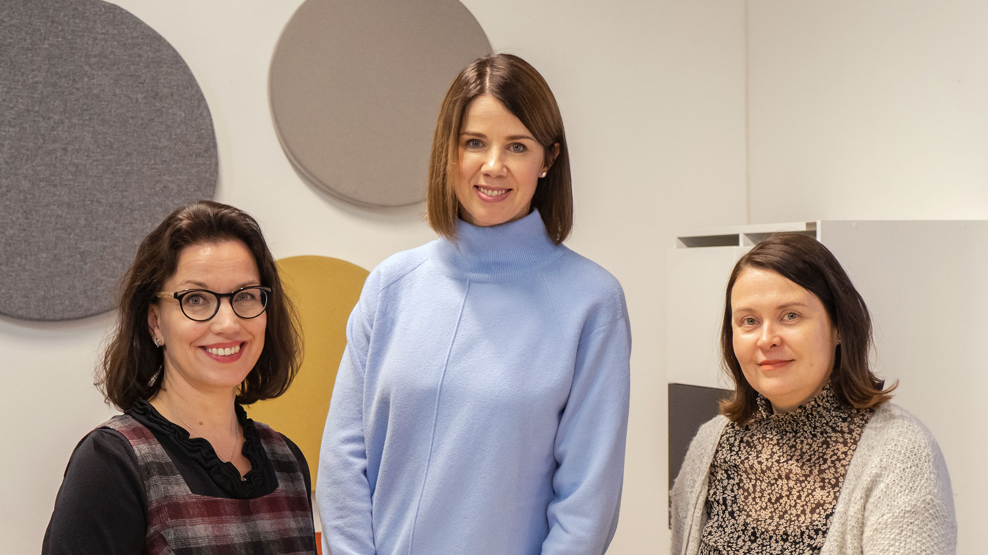 Yrityskaluston toimitusjohtajaa Mia Runtti-Manninen, Johanna Laurinen (Businessworks) ja Terhi Vesterinen (SolPoint)